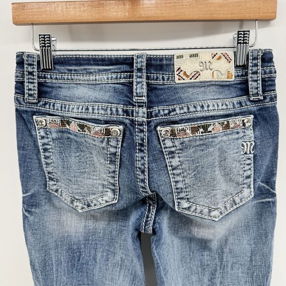 Miss Me Mid Rise Capri Women’s Size 25 Distressed & Bejeweled Beaded Jeans - Picture 9 of 16